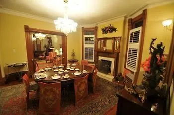 Beverley Place Hotel Toronto