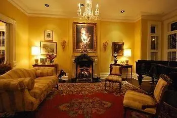 Beverley Place Hotel Toronto